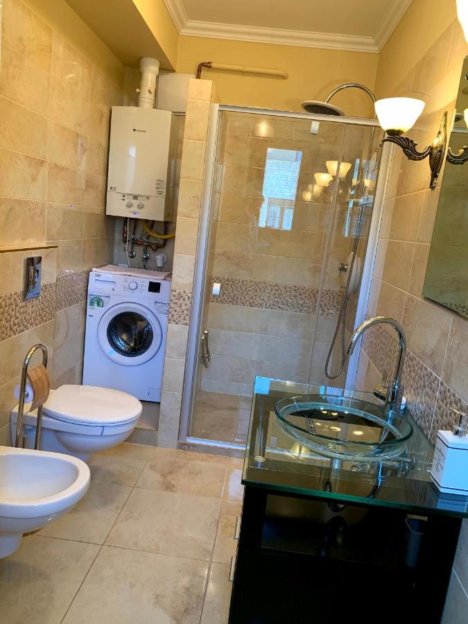 Lakeside Luxury Apartment Замарди Экстерьер фото